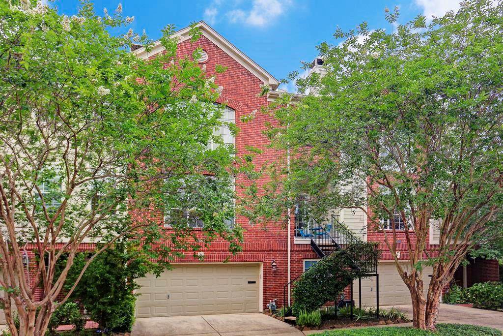 306 Fargo Street - Photo 1