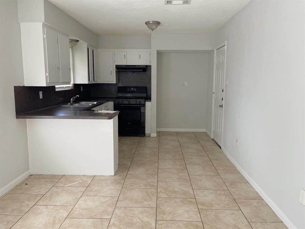309 Pamela Drive - Photo 1