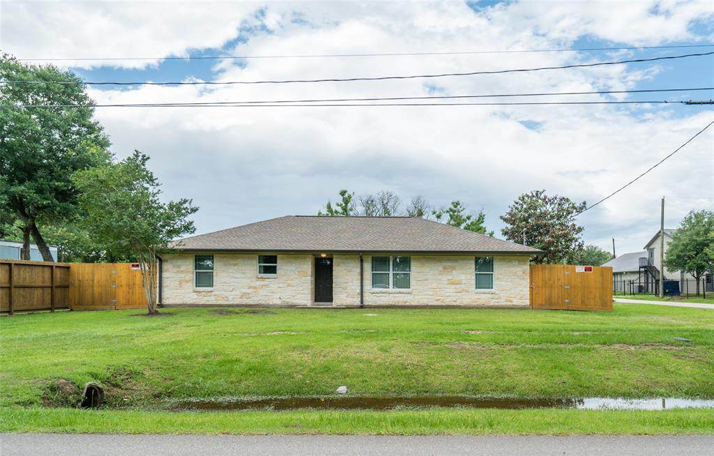 502 Sycamore Street - Photo 1