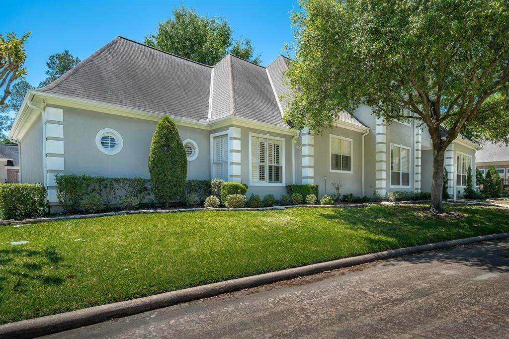 31 Champion Villa Drive - Photo 1