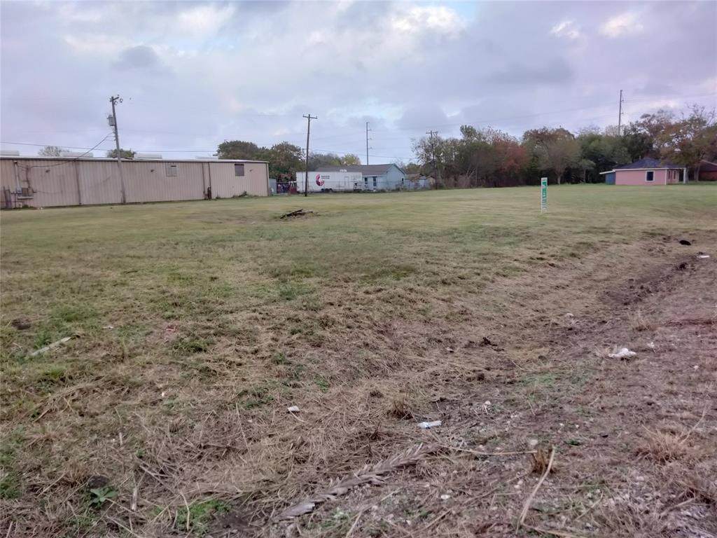 3500 2 Avenue - Photo 1