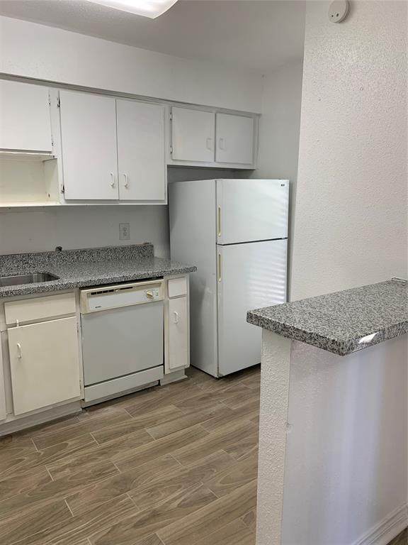 5625 Antoine Drive - Photo 1