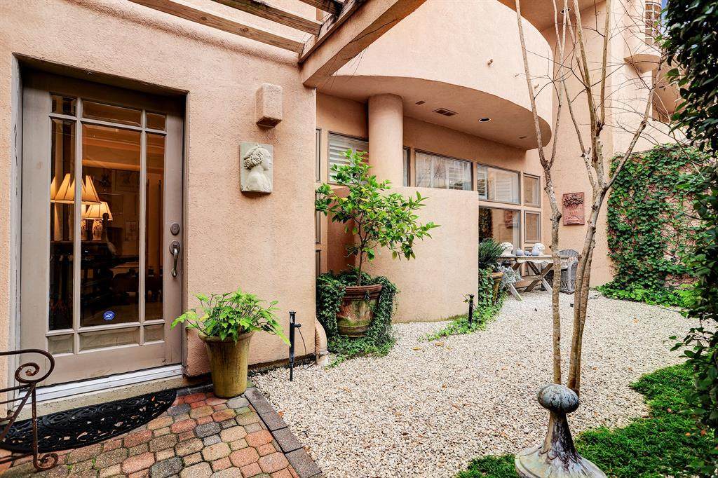 3265 Sul Ross Street - Photo 1