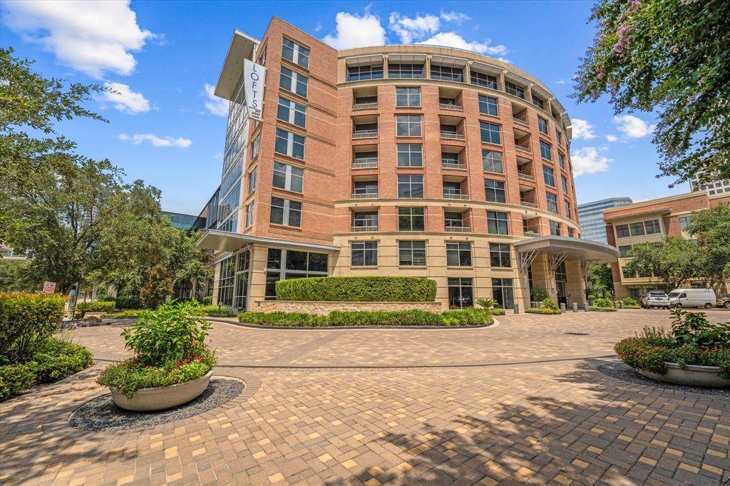 1901 Post Oak Boulevard - Photo 1
