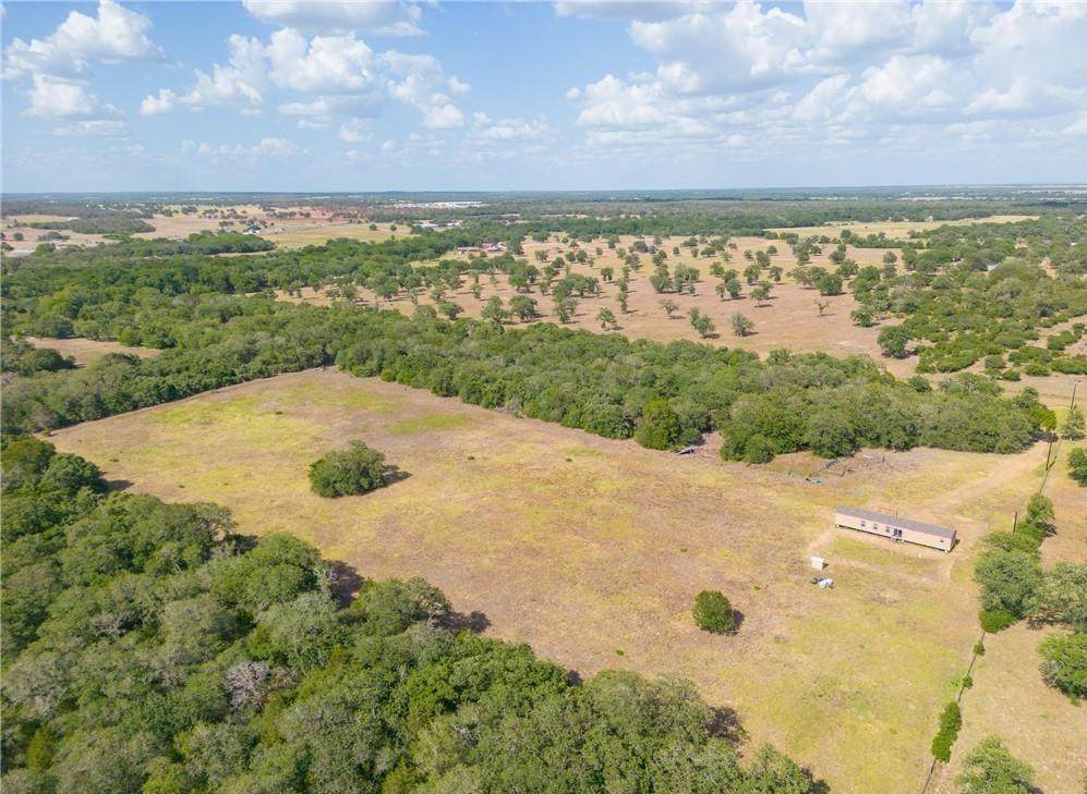 1014 County Rd 438 - Photo 1