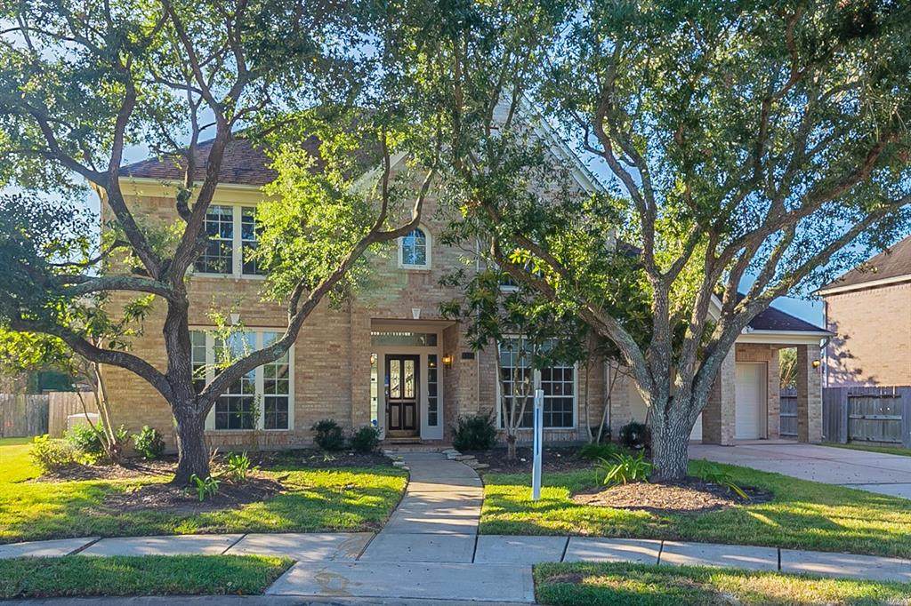 4207 Lakecrest Drive - Photo 1