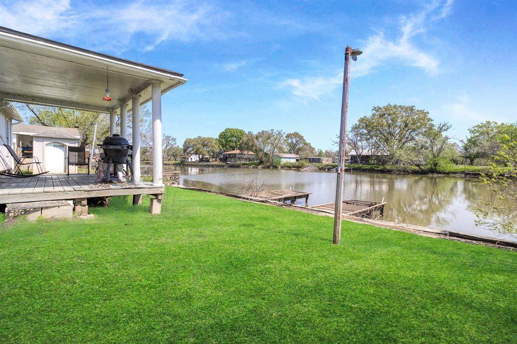 118 Willow Oak Drive - Photo 1