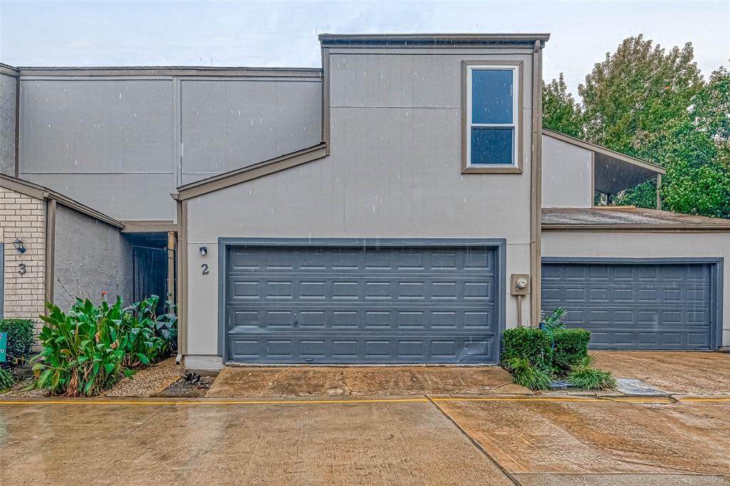 880 Tully Road - Photo 1