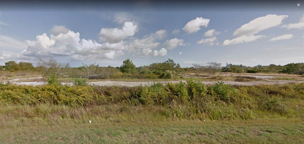 1725 Gulf Fwy - Photo 1