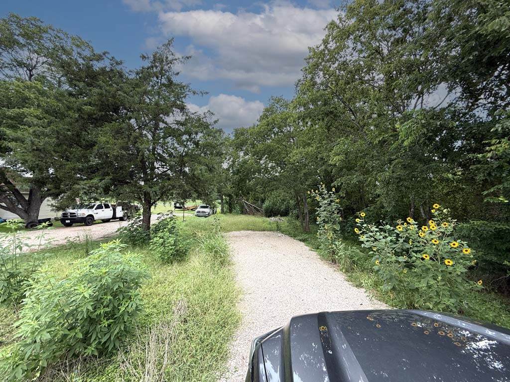 1512 Highway 90 - Photo 1