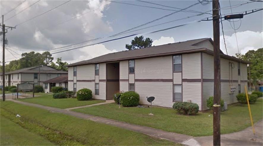605 Hospital Drive - Photo 1