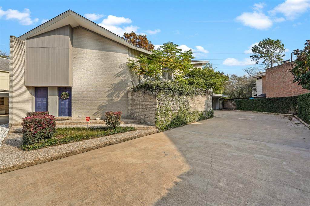 6303 Deerwood Road - Photo 1