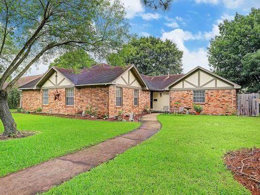 10411 Carlow Lane - Photo 1