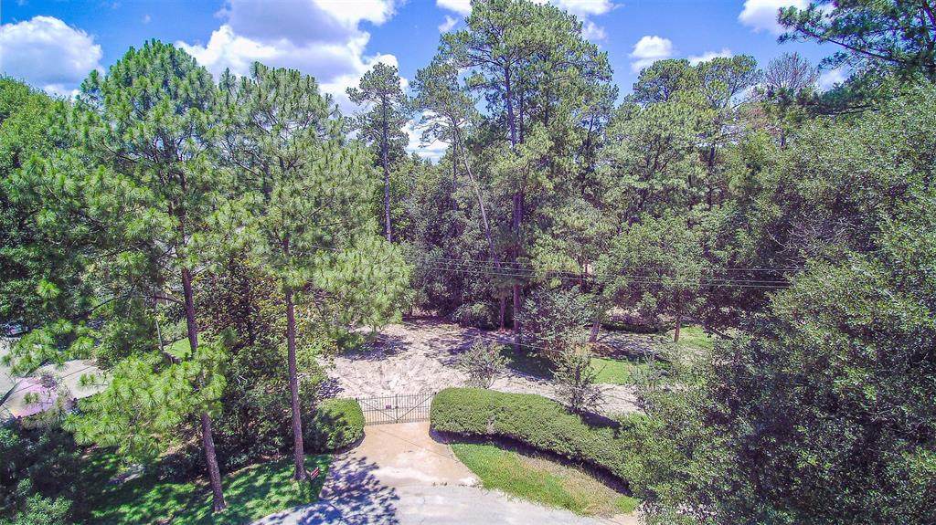 399 Crestbend Drive - Photo 1