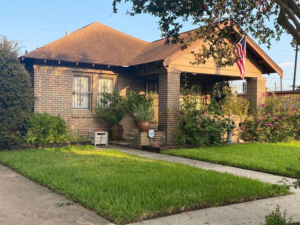 1021 Dorothy Street - Photo 1