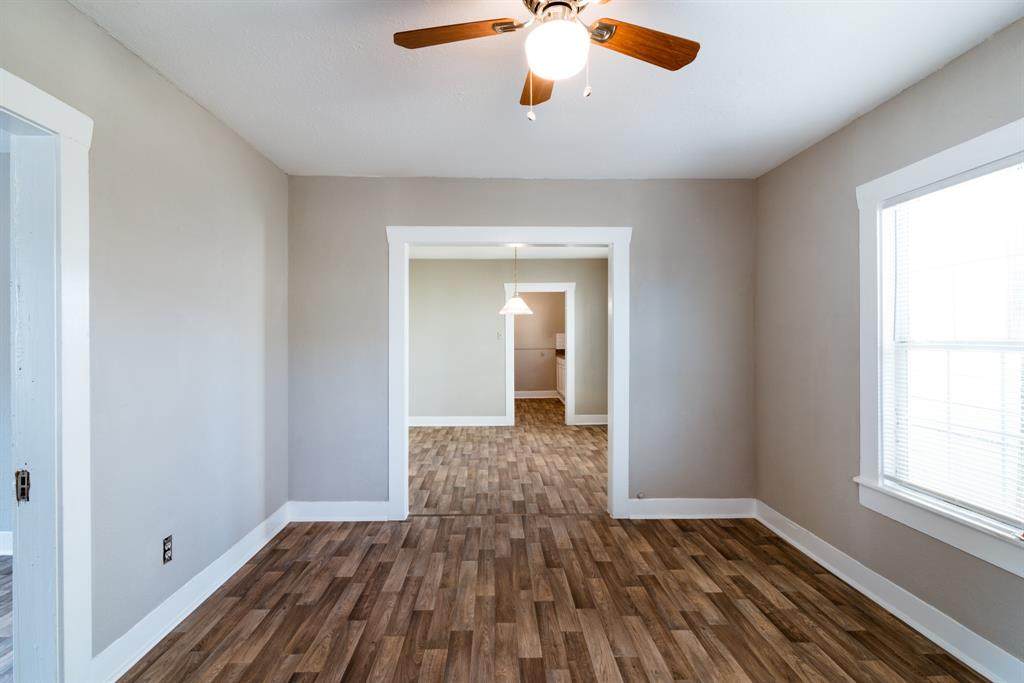 5110 Avenue H - Photo 1