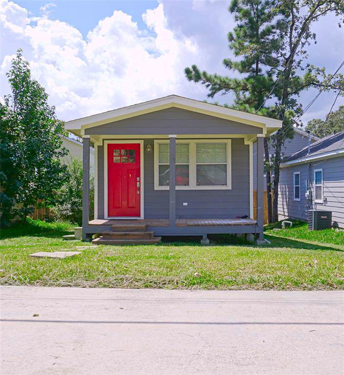 16921 Forrestal - Photo 1