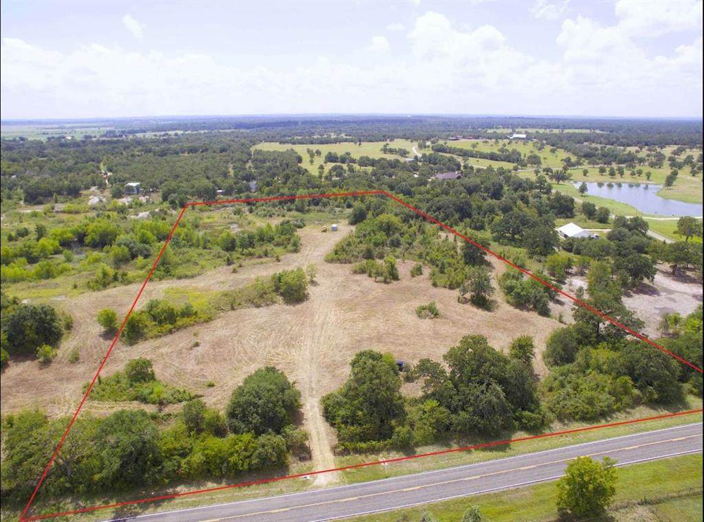 10040 Farm Road 1361 - Photo 1