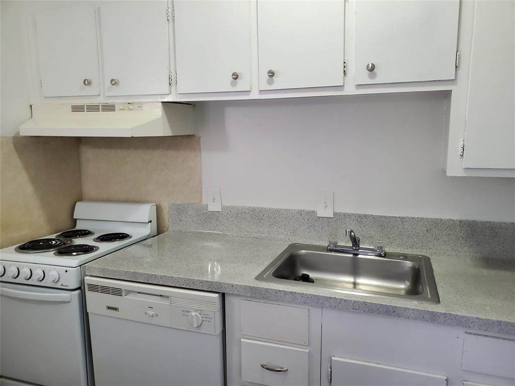2322 Dunlavy Street - Photo 1