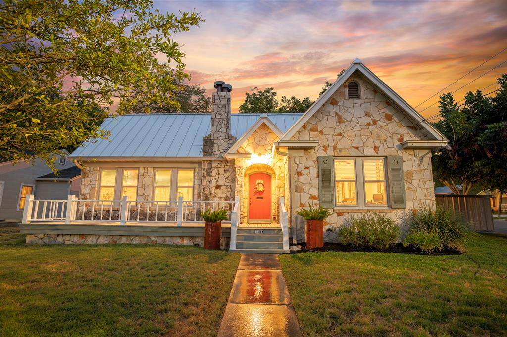 1193 Lee Street - Photo 1