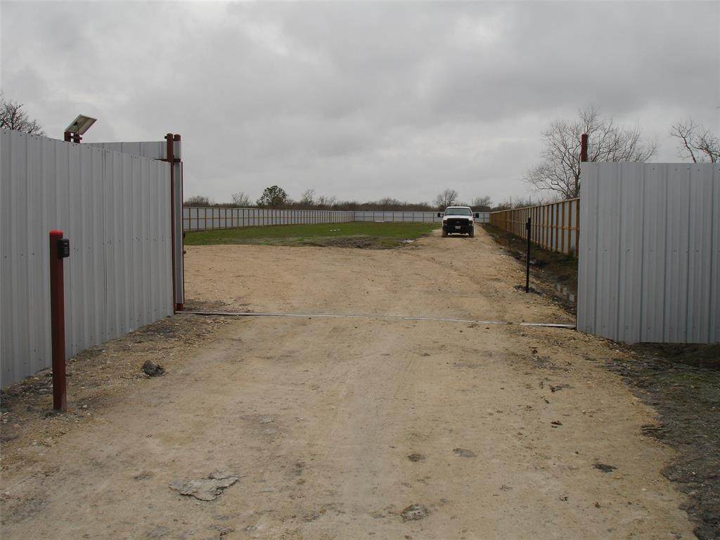 2387 Fm 517 - Photo 1