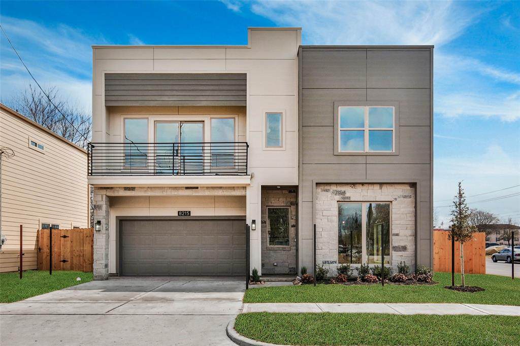8215 Coffee Street - Photo 1
