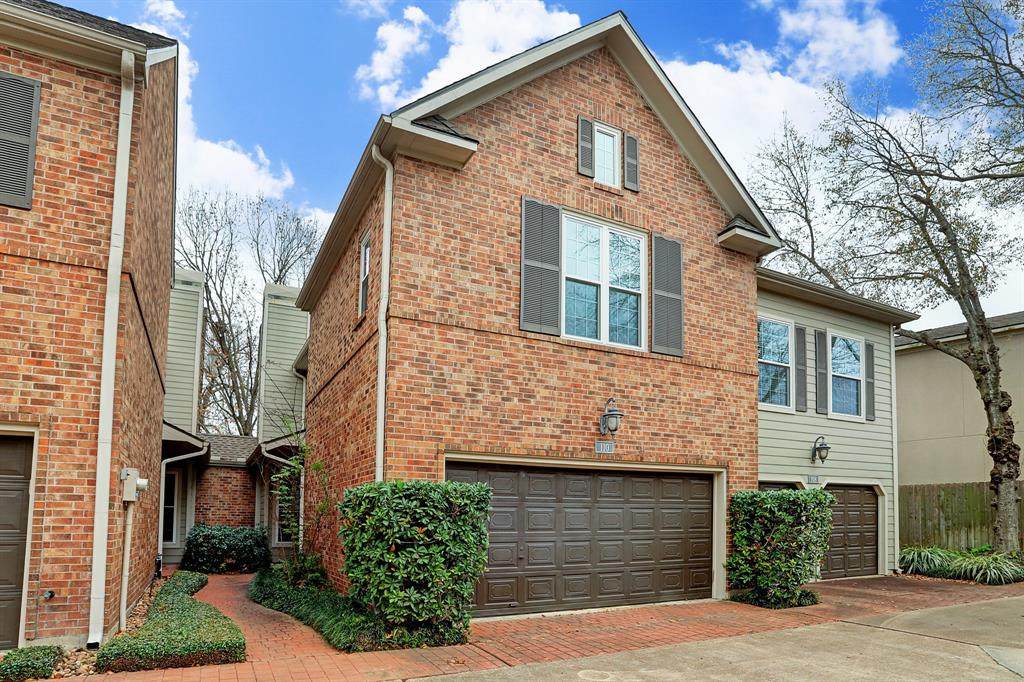 2710 Sabine Street - Photo 1