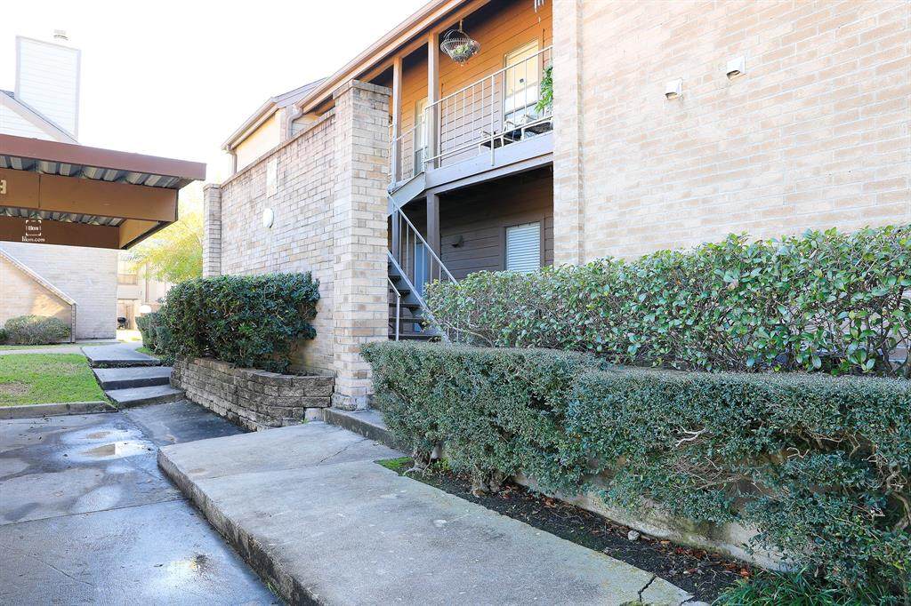 8589 Sands Point Drive - Photo 1