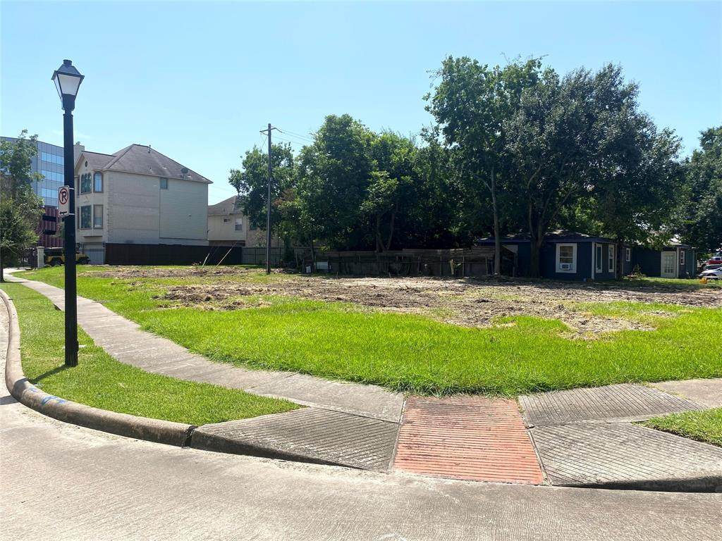 5505 Bosque Street - Photo 1