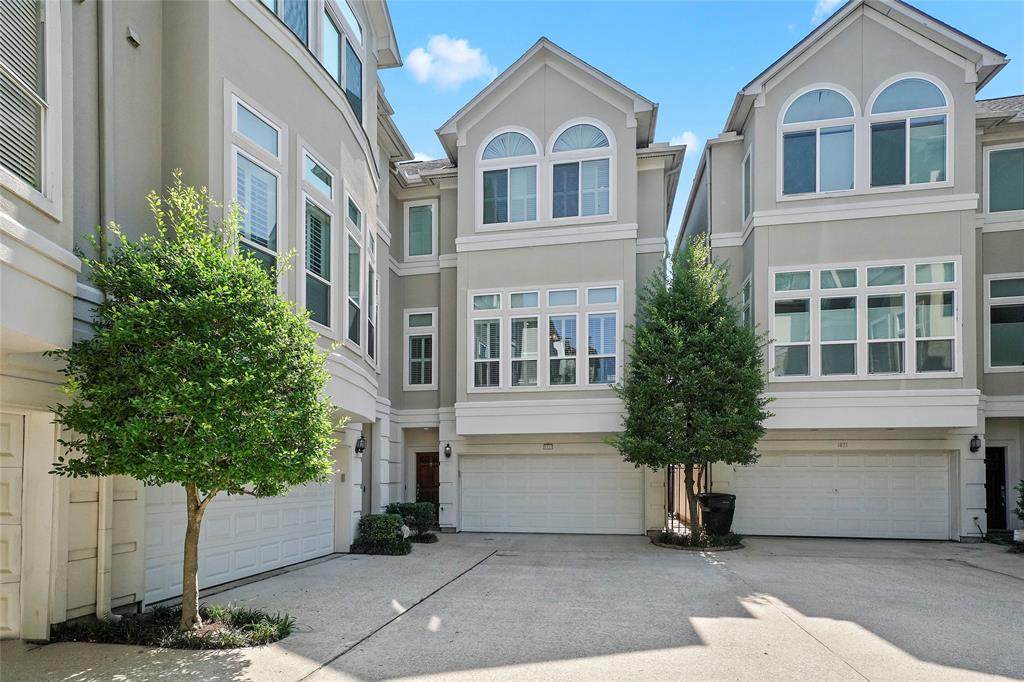 1019 Marconi Street - Photo 1