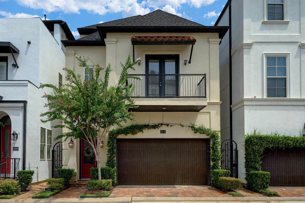 10906 Wrenwood Green - Photo 1