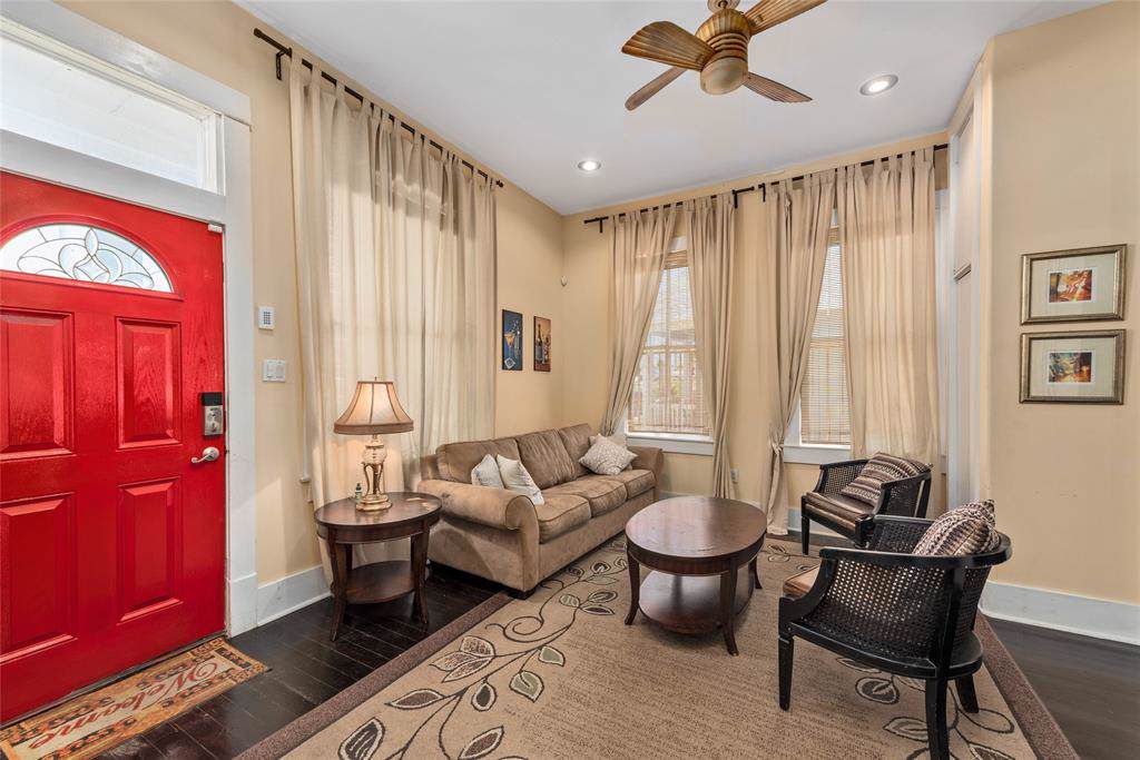 2111 26th Street - Photo 1