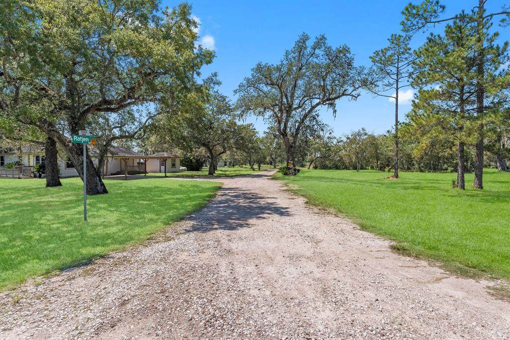 5684 County Road 319 - Photo 1