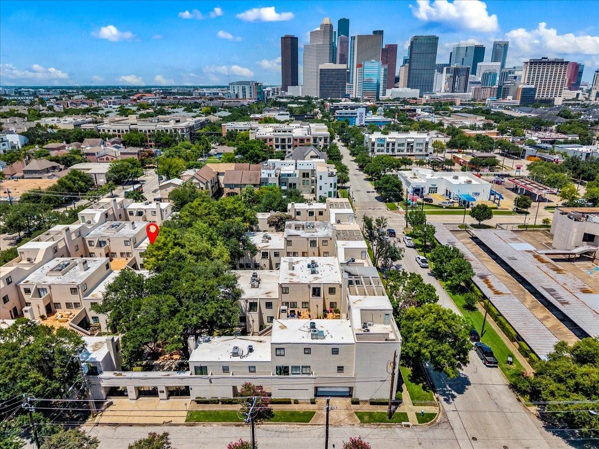 402 Tuam Street - Photo 1
