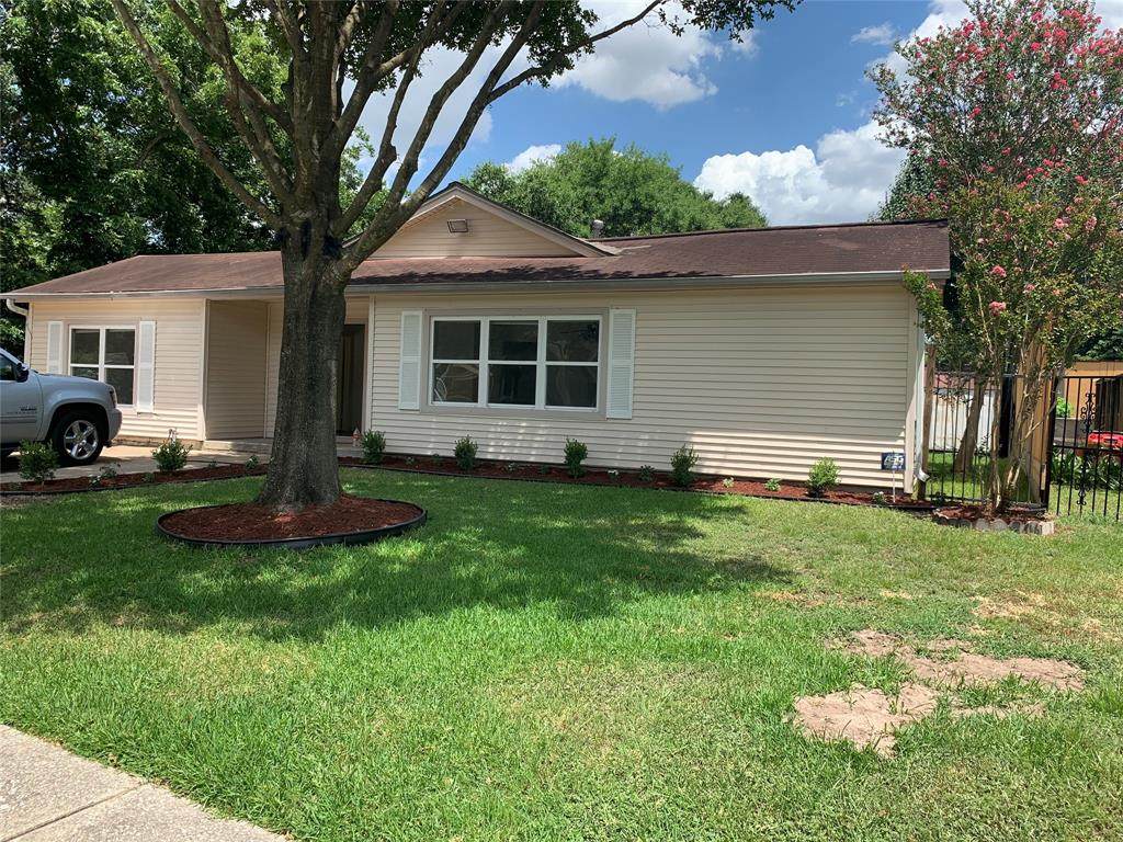 1840 Ridgecrest Drive - Photo 1