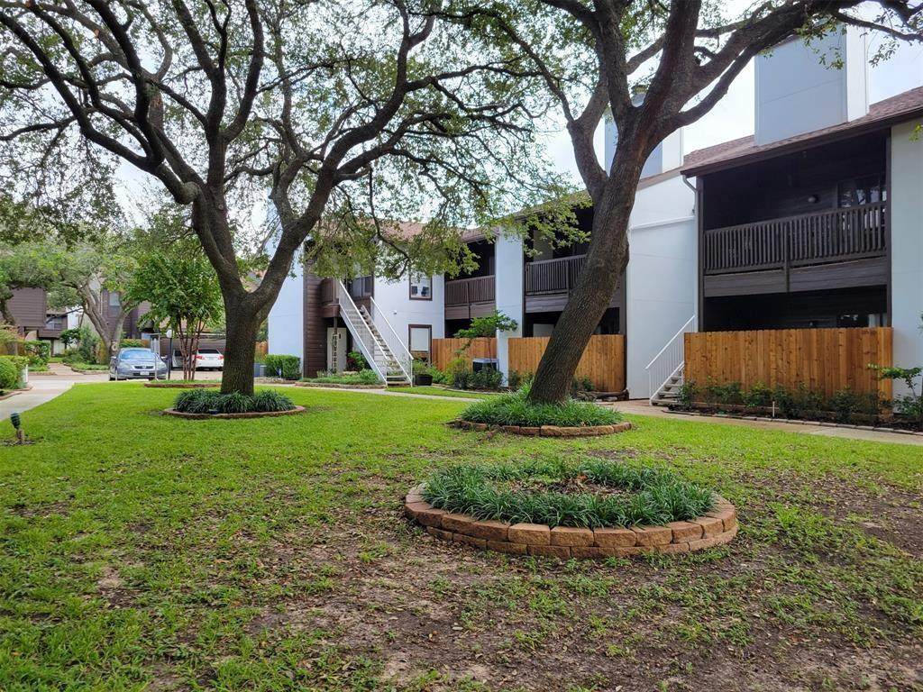 2601 Braeswood Boulevard - Photo 1