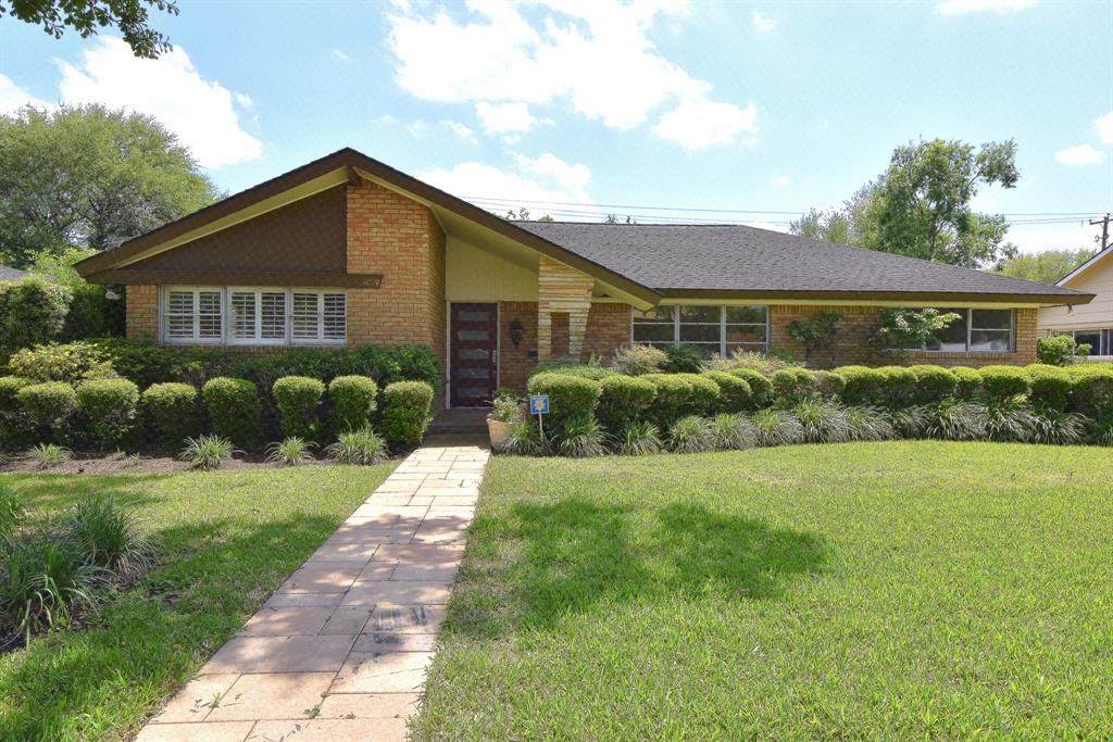 4039 Falkirk Lane - Photo 1
