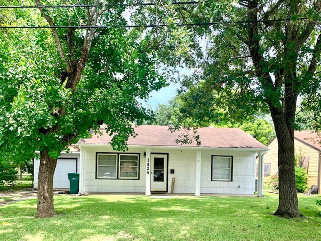 1824 Dalian Street - Photo 1