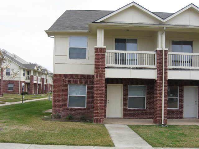 1612 Townhome Lane - Photo 1