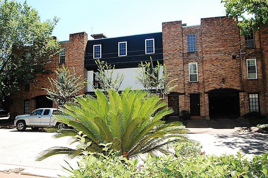 1909 Brun Street - Photo 1