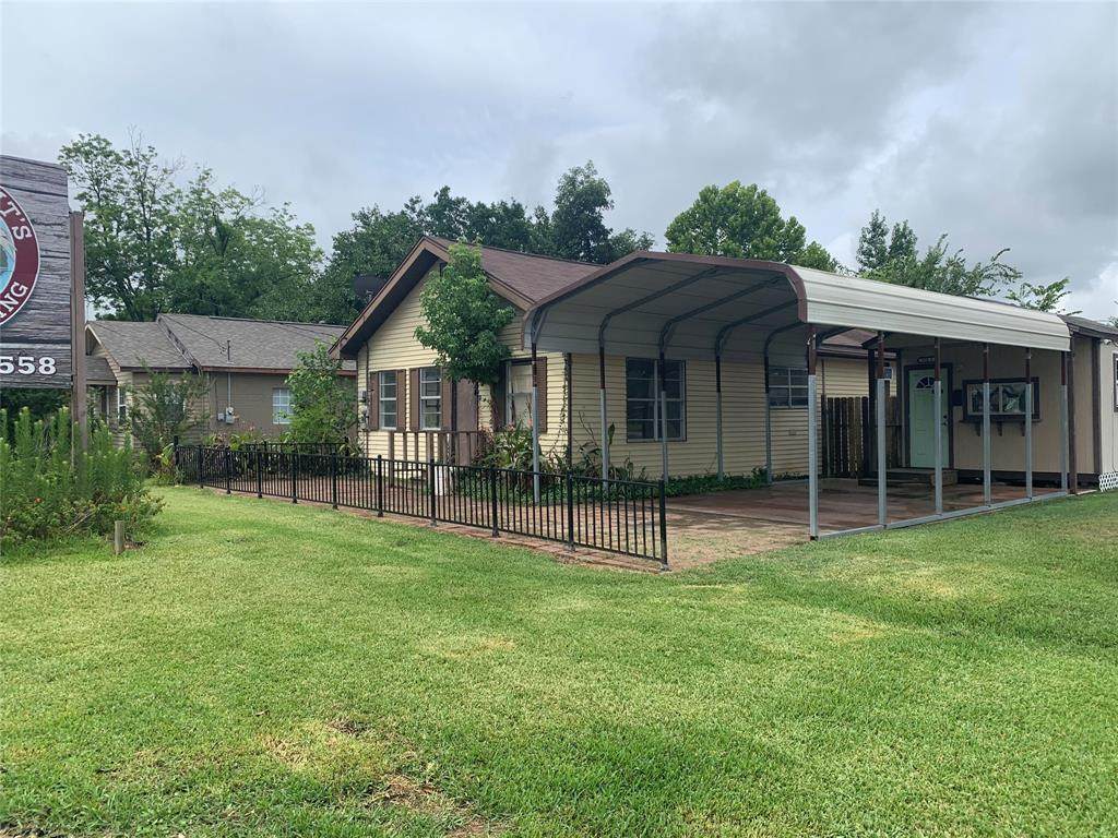 524 Main Street - Photo 1