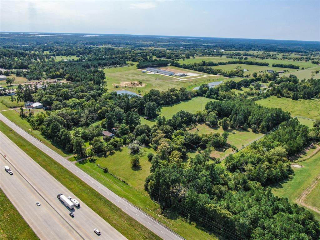 18054 Interstate 45 - Photo 1
