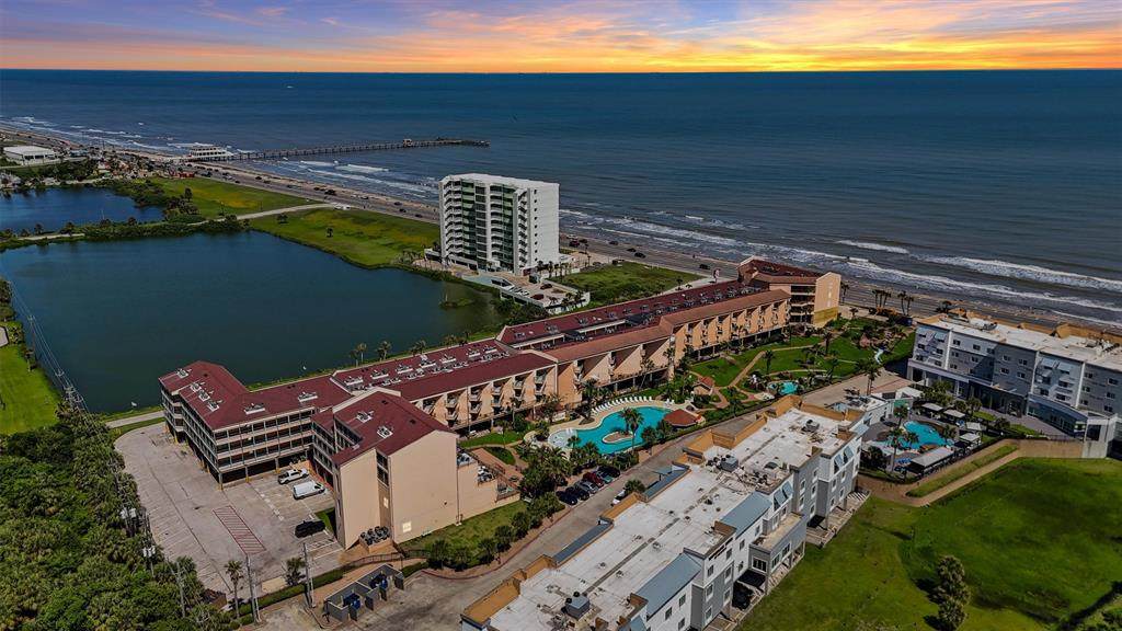 9520 Seawall Boulevard - Photo 1