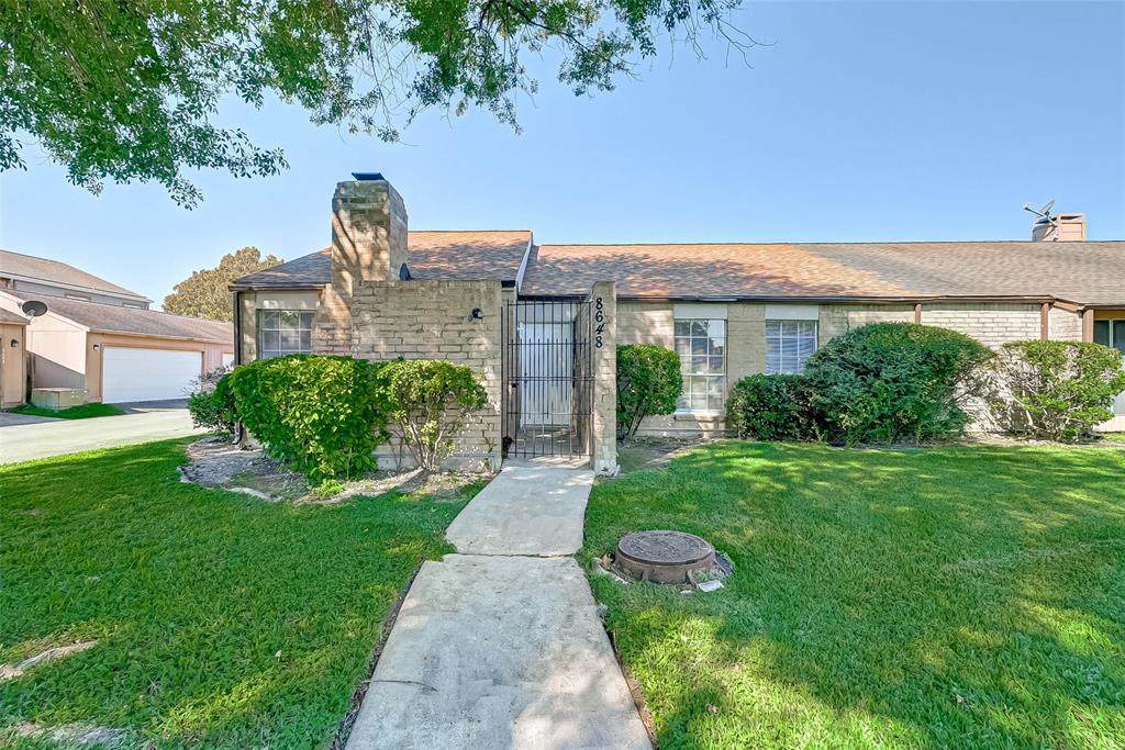8648 Maplecrest Drive - Photo 1
