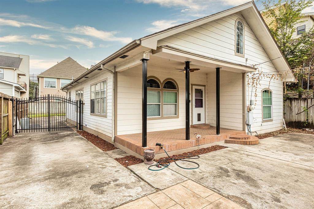 4416 Spencer Street - Photo 1