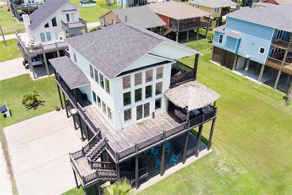 1349 Emerald Dr - Photo 1