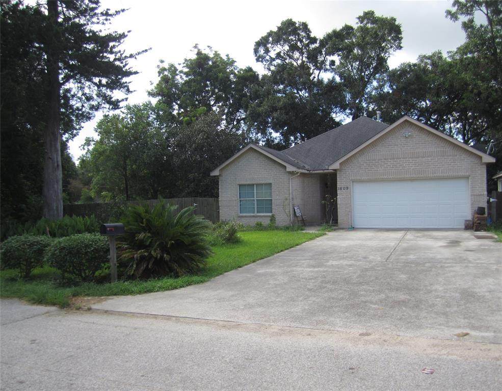1609 Blum Street - Photo 1