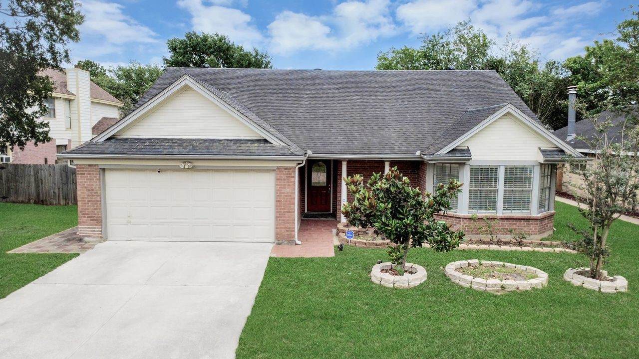 4922 Laureldale Drive - Photo 1