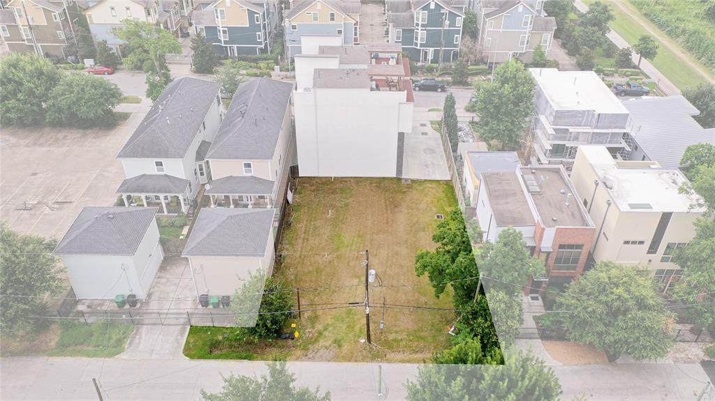 713 Nicholson D Street - Photo 1