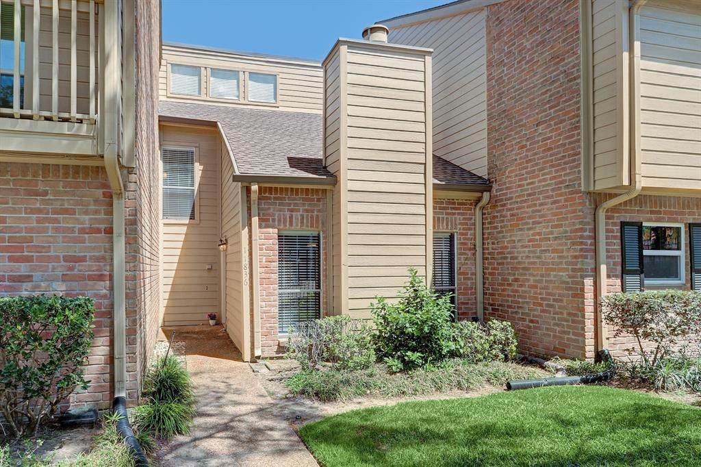 11836 Barryknoll Lane - Photo 1